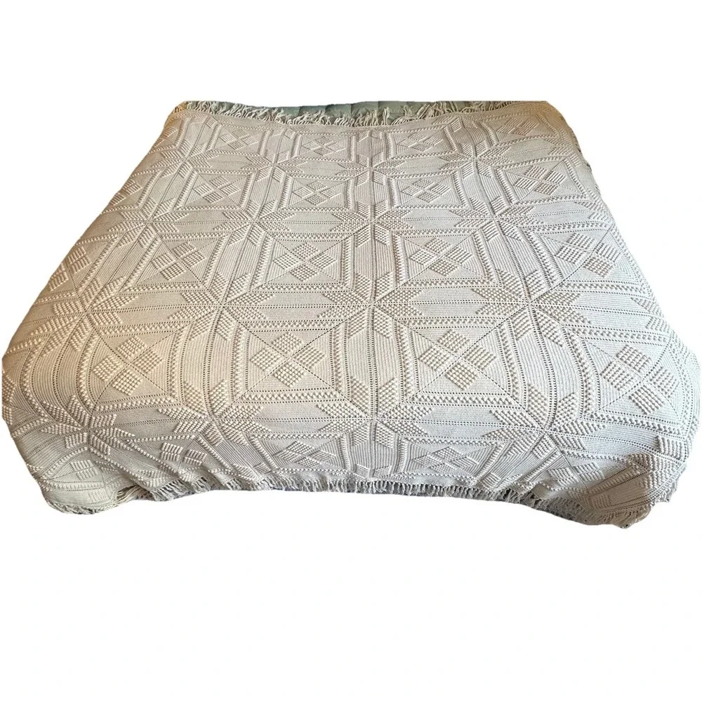 Historic Charleston Handmade Ecru Crochet Cotton QUEEN Blanket Star Popcorn Boho